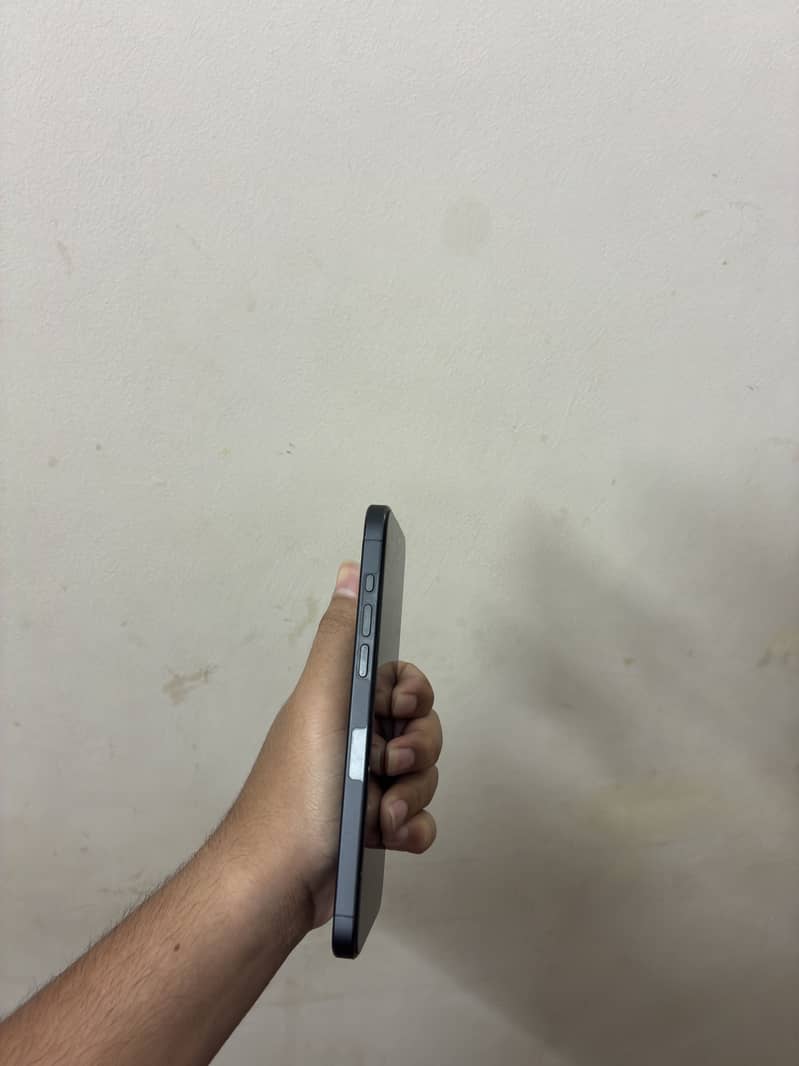Iphone 15 pro max 6
