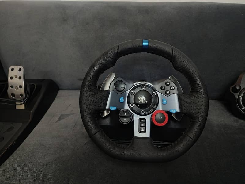 Logitech Driving Force G29 1
