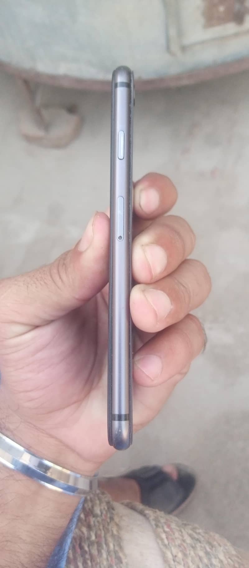 iPhone 8 3