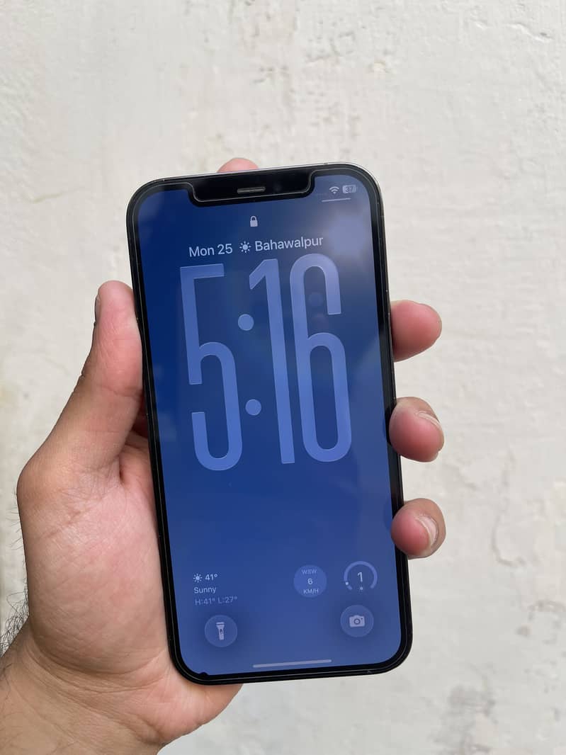 Iphone 12 pro 1