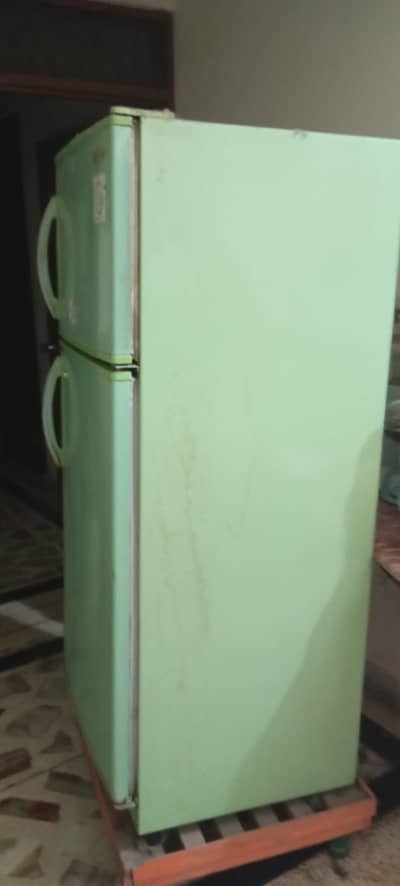 Used fridge for sale / singer brand