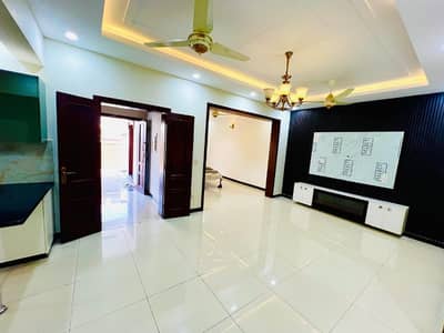 8 MARLA LUXURY BRAND NEW HOUSE FOR SALE F-17 ISLAMABAD ALL FACILITY AVAILABLE CDA PPROVED