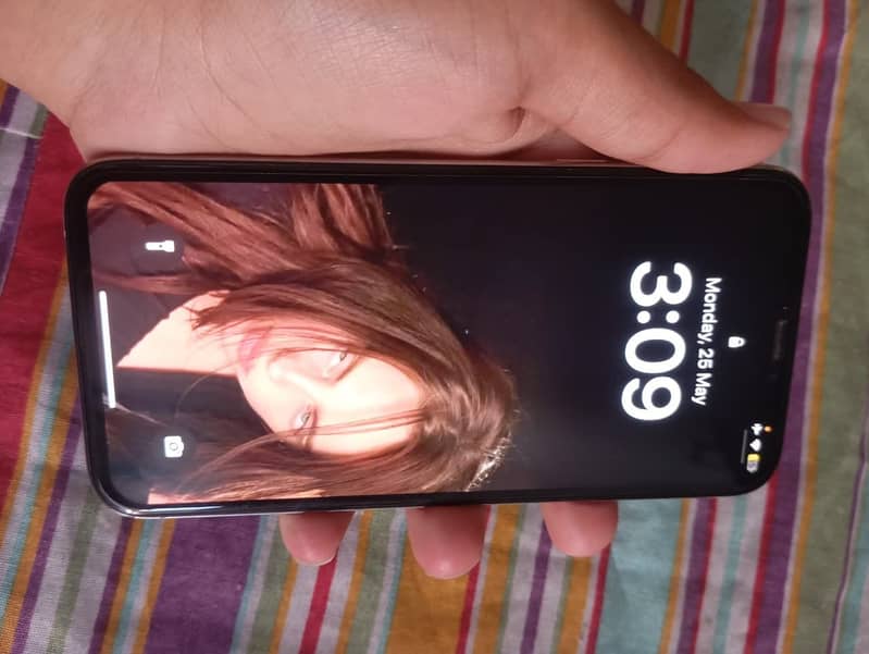 iphone xs 3