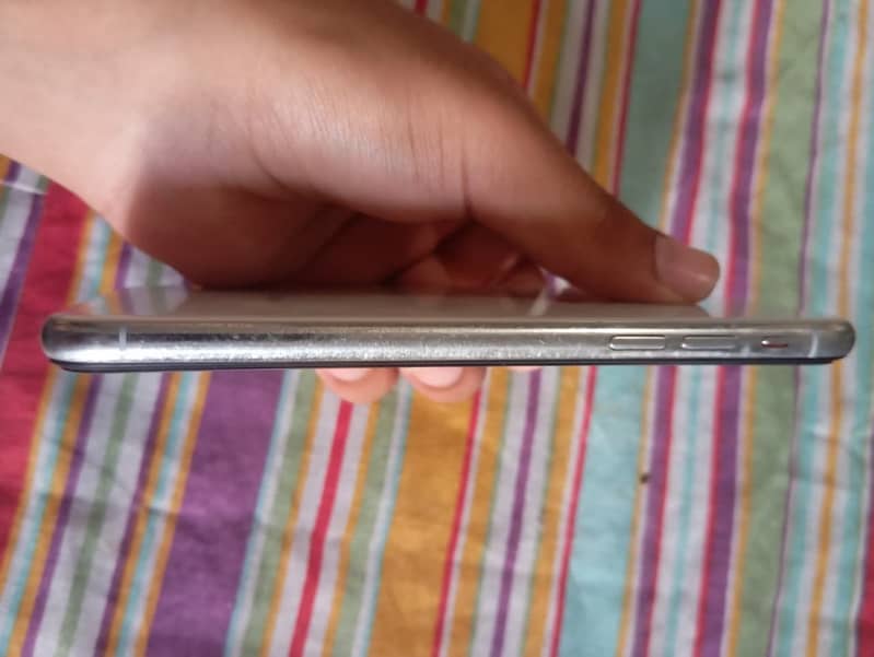 iphone xs 4
