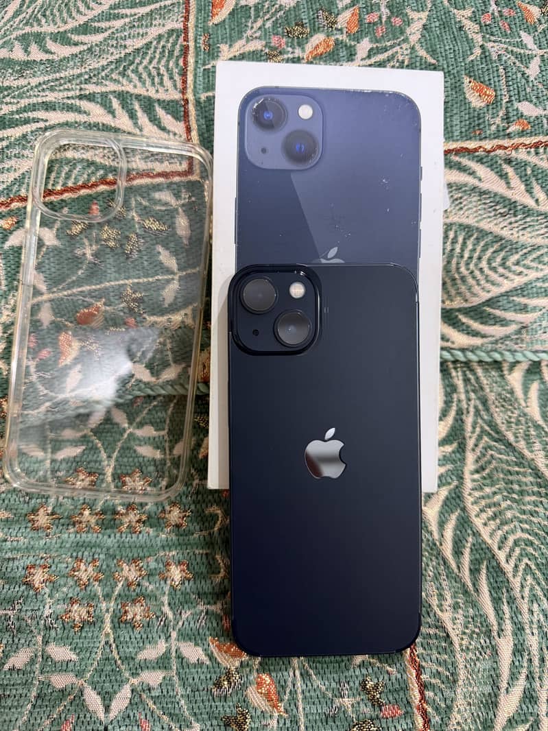 Apple iPhone 13 0