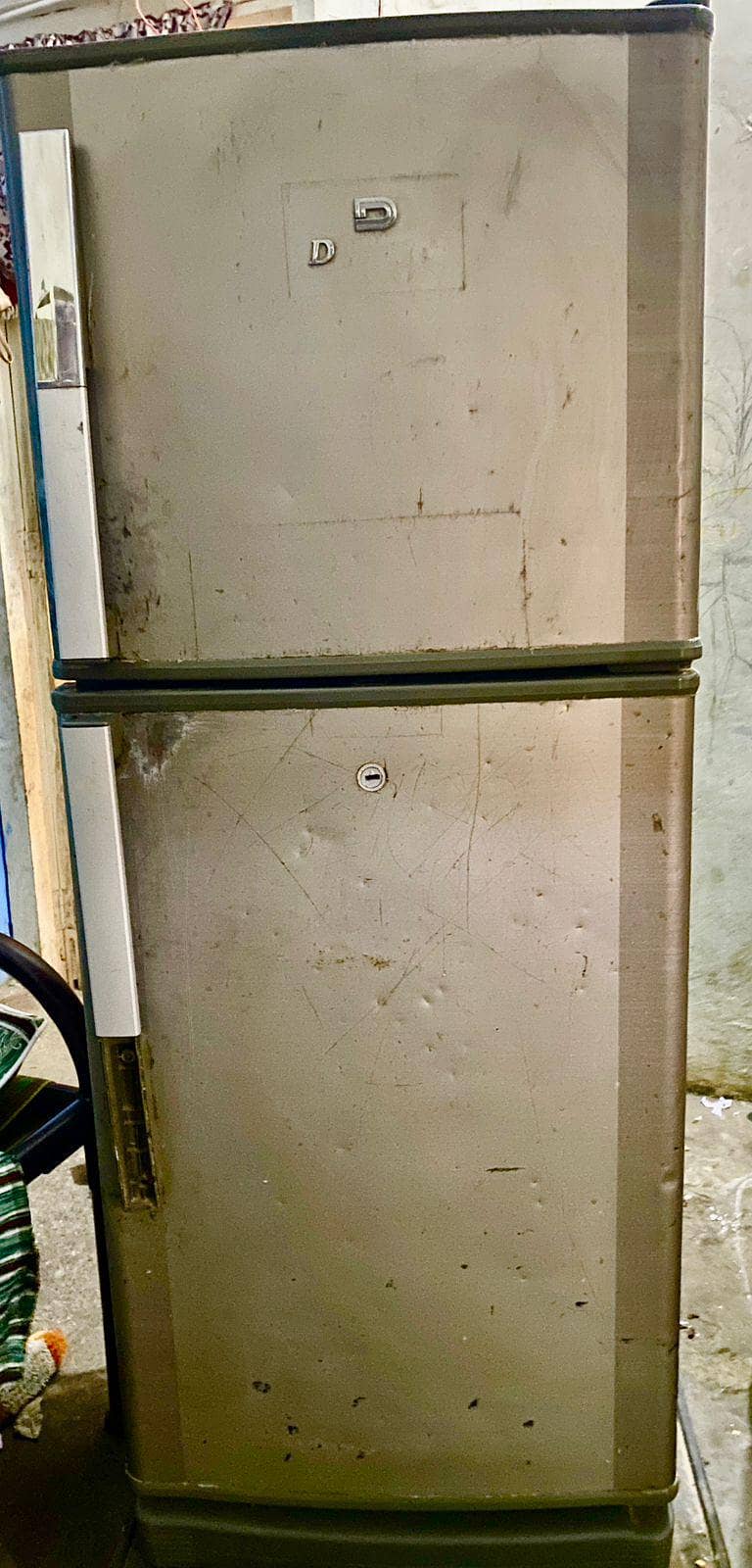 Small refrigerator 0