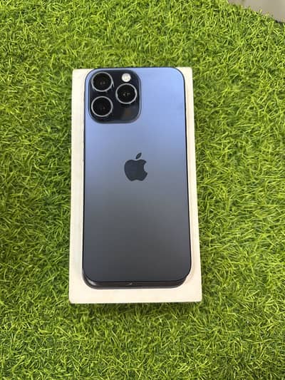 15pro max 256 gb non 10/10 condtion zero phone 86%