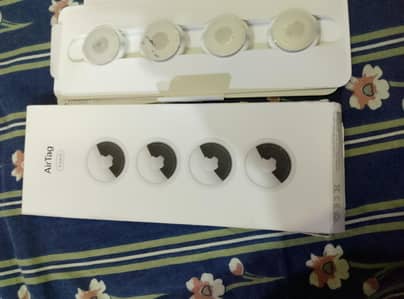 Apple Air Tags | Pack of 4 | 2nd generation | Original | Brand new