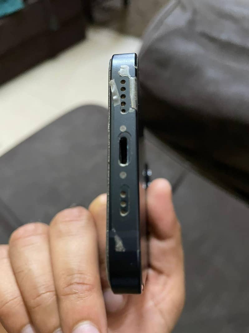 Apple iPhone 13 3