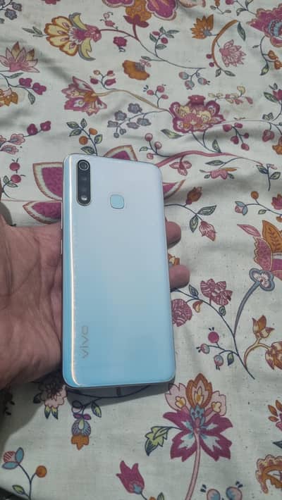 vivo y19(urjent sale)