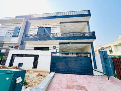 8 MARLA LUXURY NEW HOUSE FOR SALE MULTI F-17 ISLAMABAD ALL FACILITY AVAILABLE CDA PPROVED