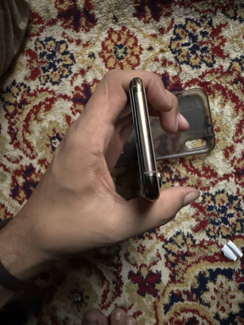 Iphone Xs 2