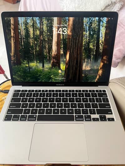 MacBook Air 2020 good conditom