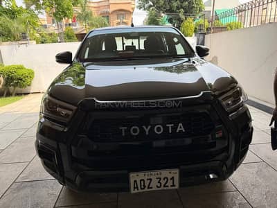 Toyota Hilux Revo GR-S 2024