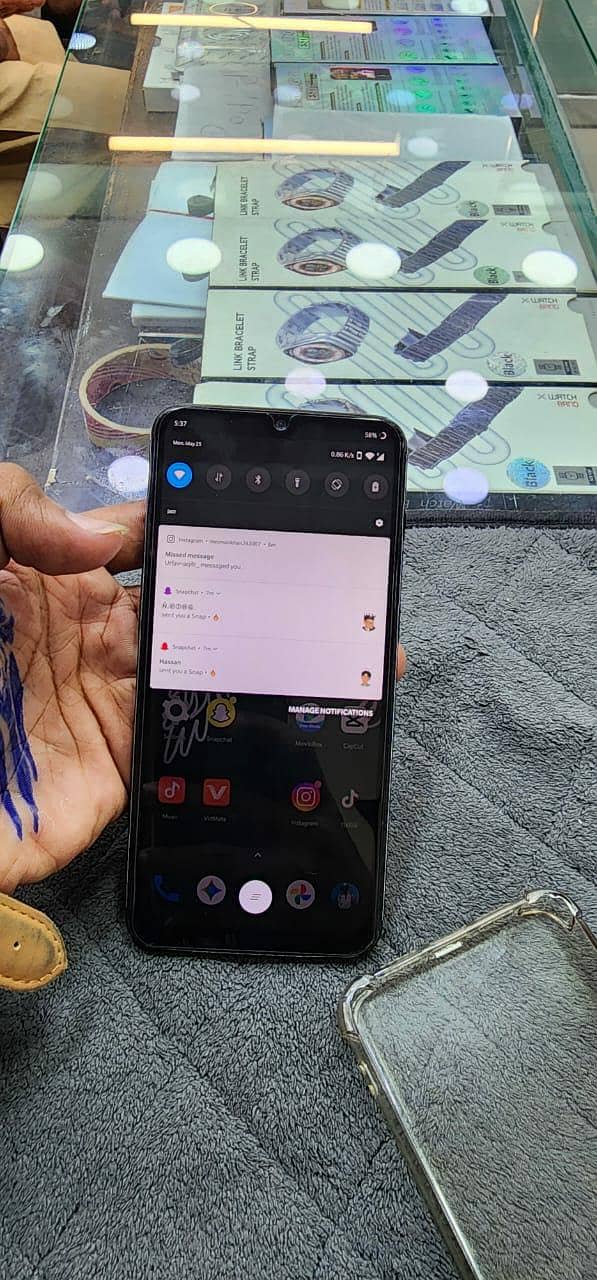 One Plus 6T 2