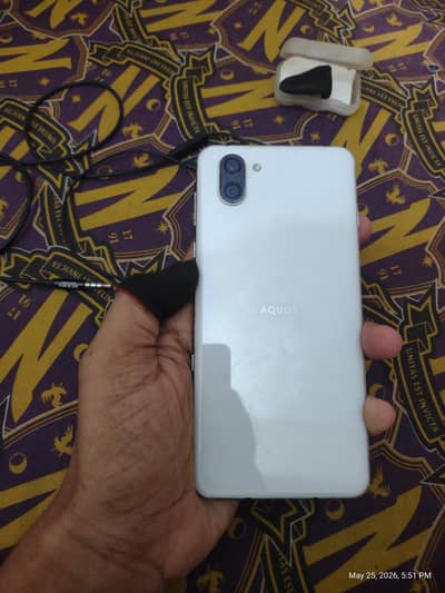 Sharp Aquos R3 