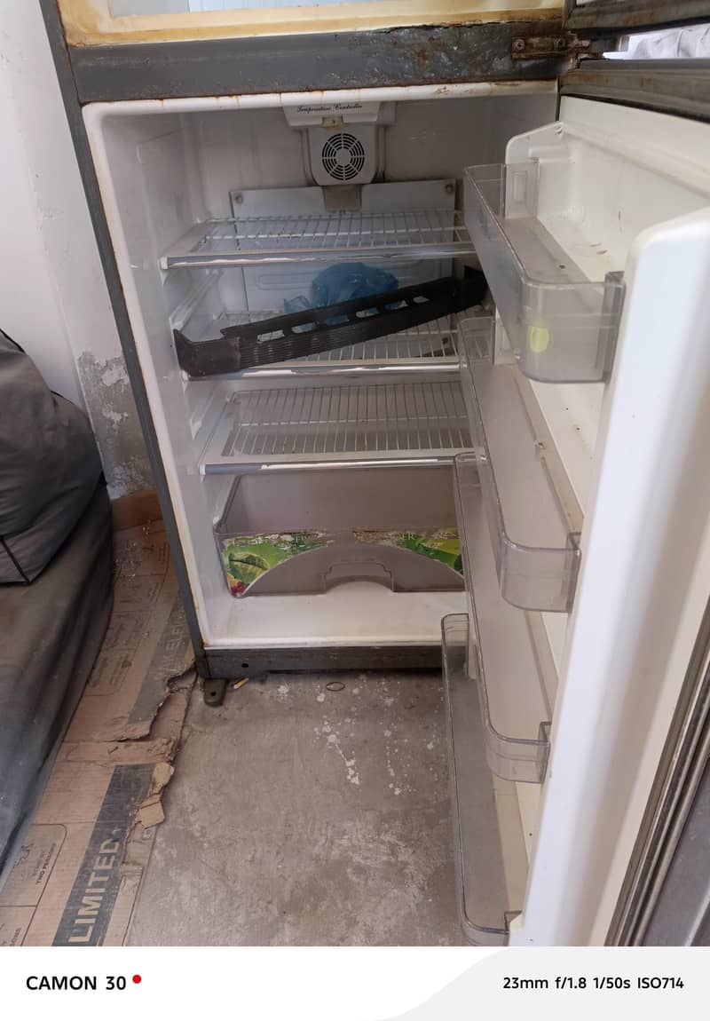 Fridge 4