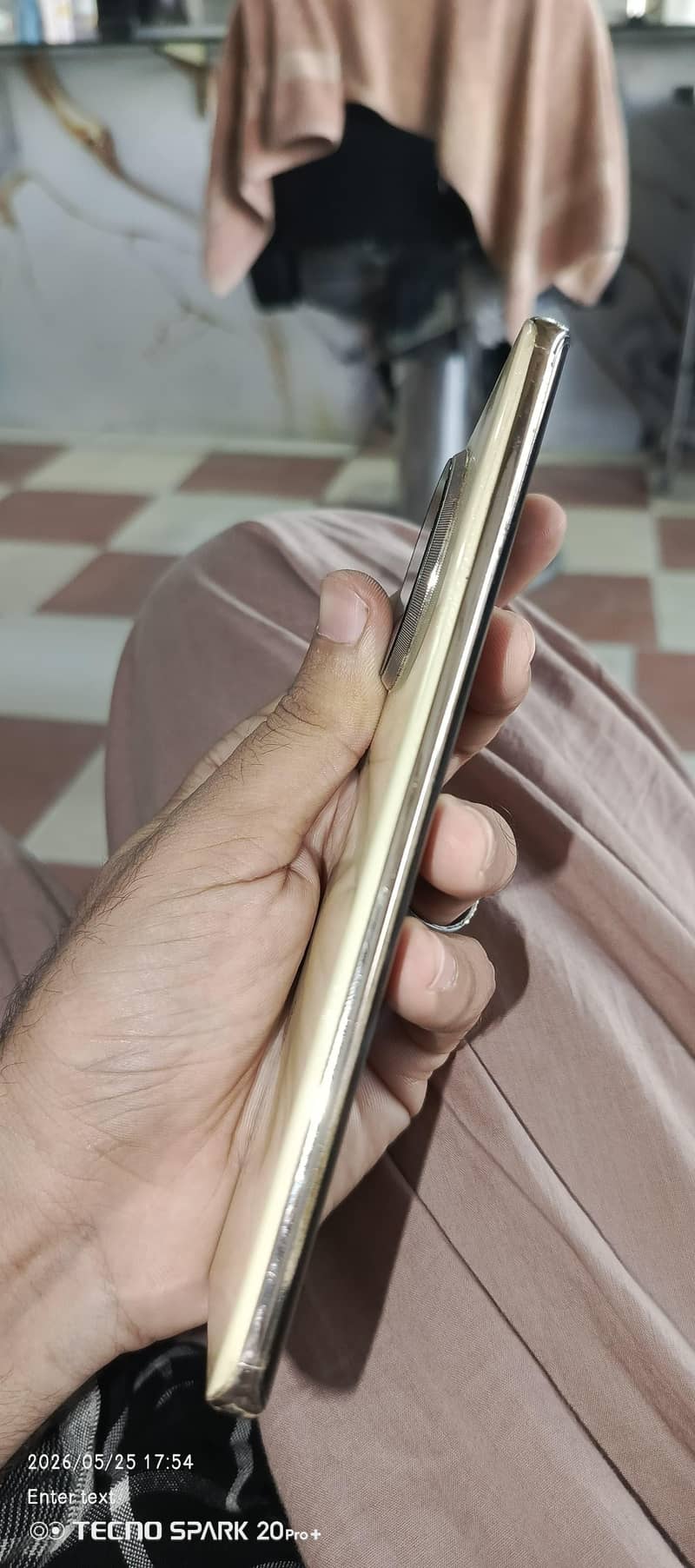 Techno Camon 30s 2