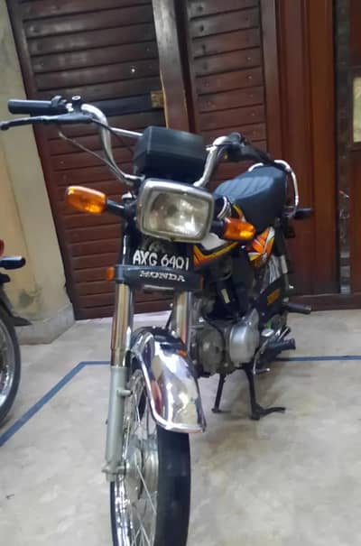 Honda 70 condition 10/10  urgent sale