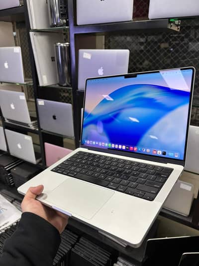 MacBook Pro (2021) M1 Pro 16GB RAM 1TB SSD 14-Core GPU