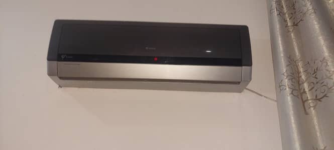 Gree G10 series's 1 ton inverter