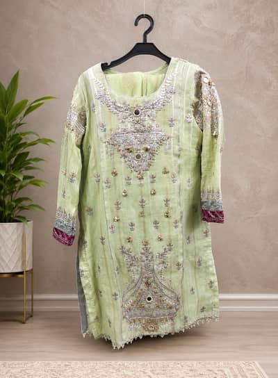 maria b 3 pc fancy zari lawn dress with organza duppata