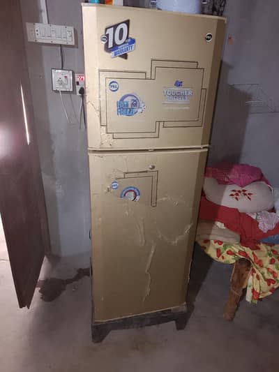 PEL Mediam size refrigerator