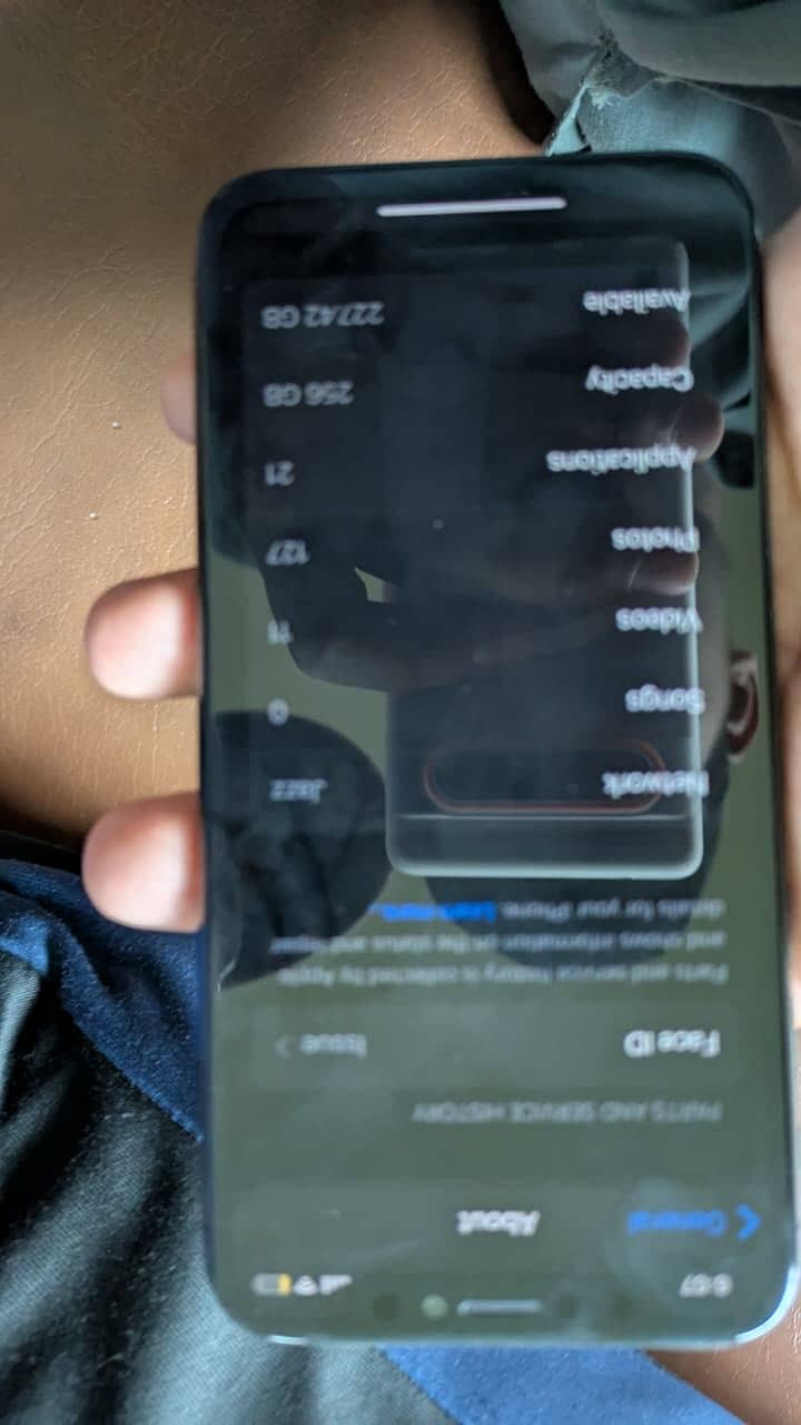 Apple iPhone X 4