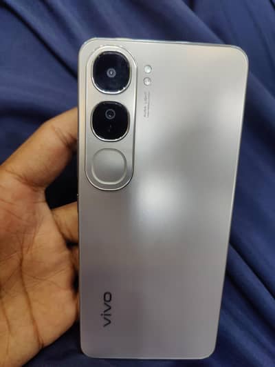 Vivo Y200