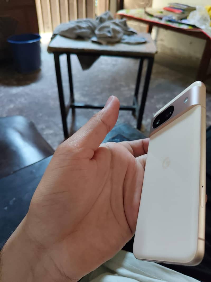 Google Pixel 8 1