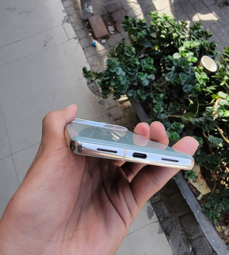 Google pixel 7 pro 4