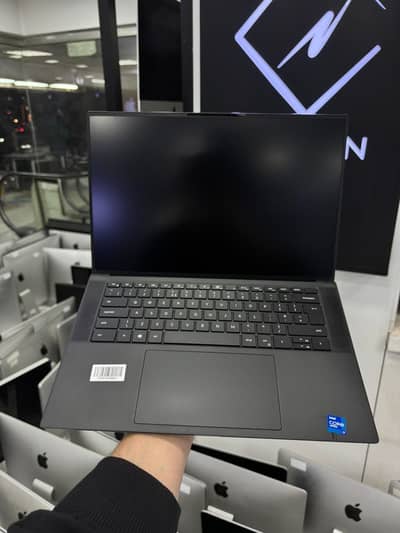 Dell Precision 5560 Core i7 11th Gen 16GB RAM 512GB SSD