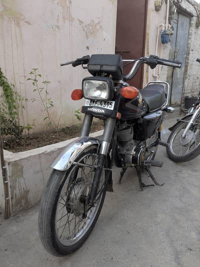 Honda 125cc Total original neend money