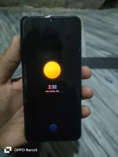 VIVO V21