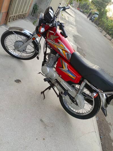 Honda 125 model 2024/25 Very Good condition Home Use