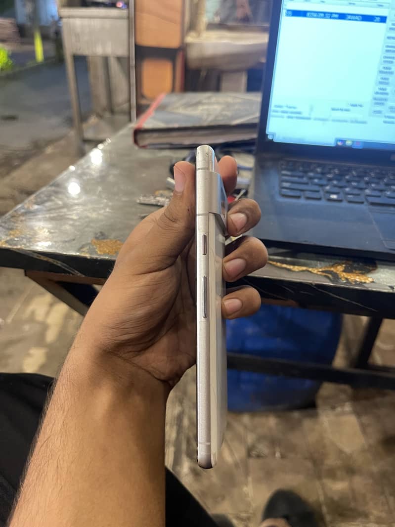 Google pixel 7 3