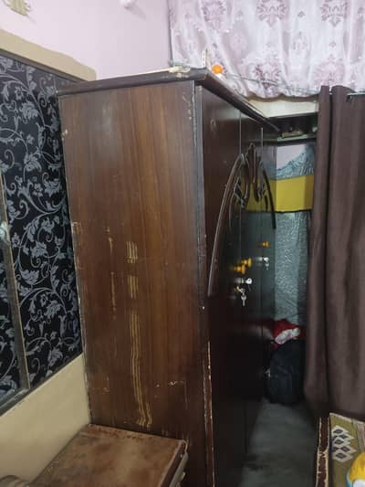 triple door almari for sale