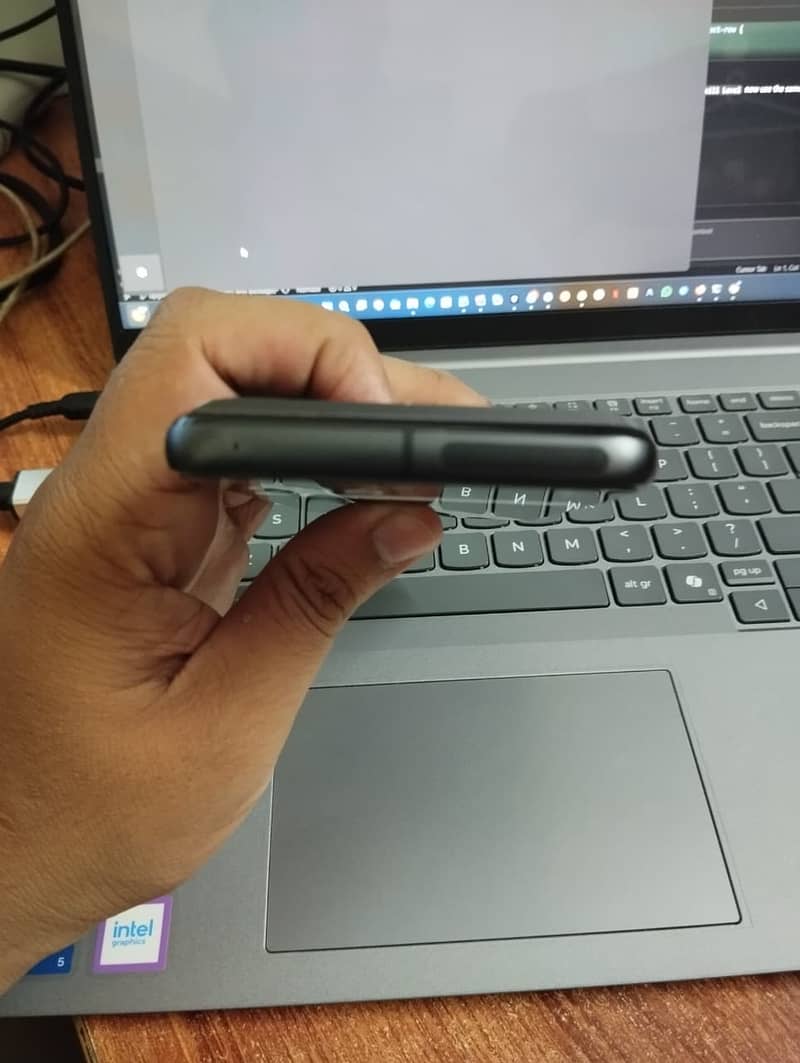 Google Pixel 8 2