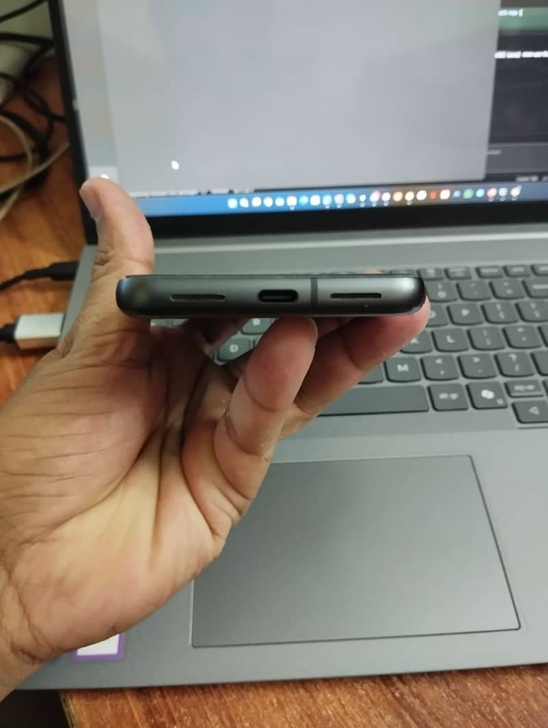 Google Pixel 8 3