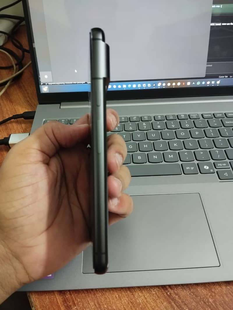Google Pixel 8 5