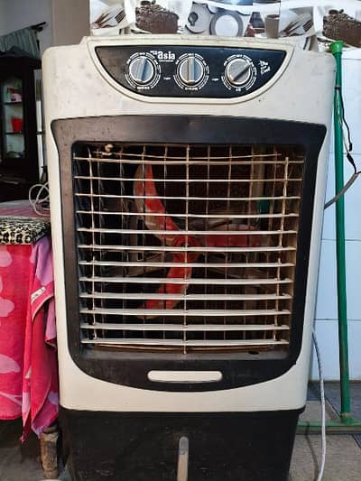 Air cooler with solar plate and wire
