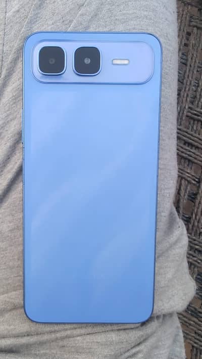 smart 10 plus 4/128 box charg available 03264272871