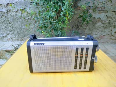 SONY ICF J1. . . . . Made in Malaysia
