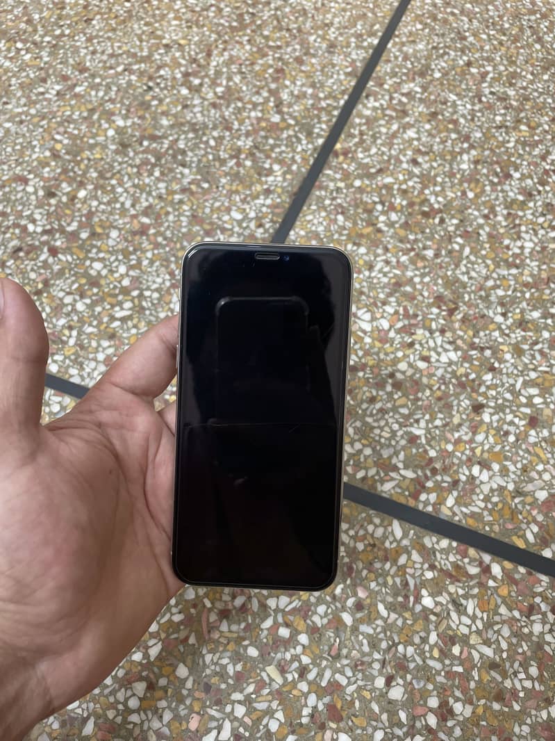 Apple iPhone X 5