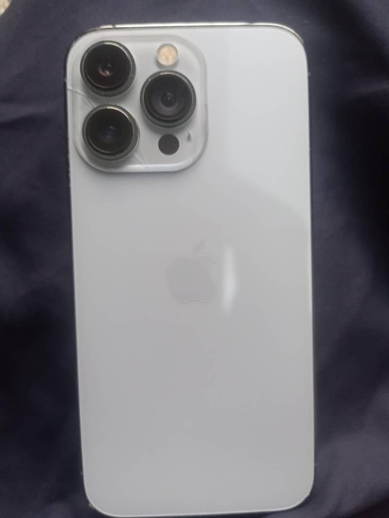 Apple iPhone 13 Pro 1