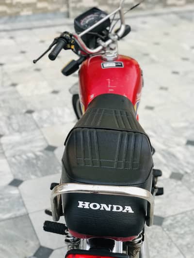 United 70cc