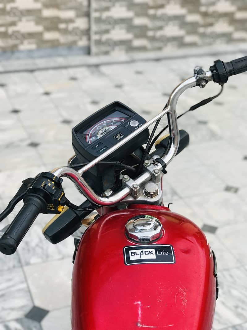United 70cc 3