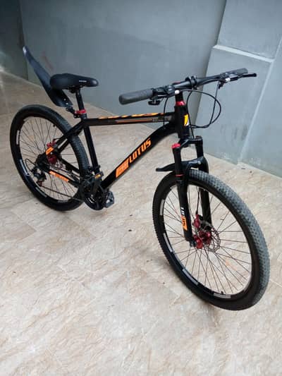 Like Brand New Lotus bicycle size 26 inch Aluminum light weight