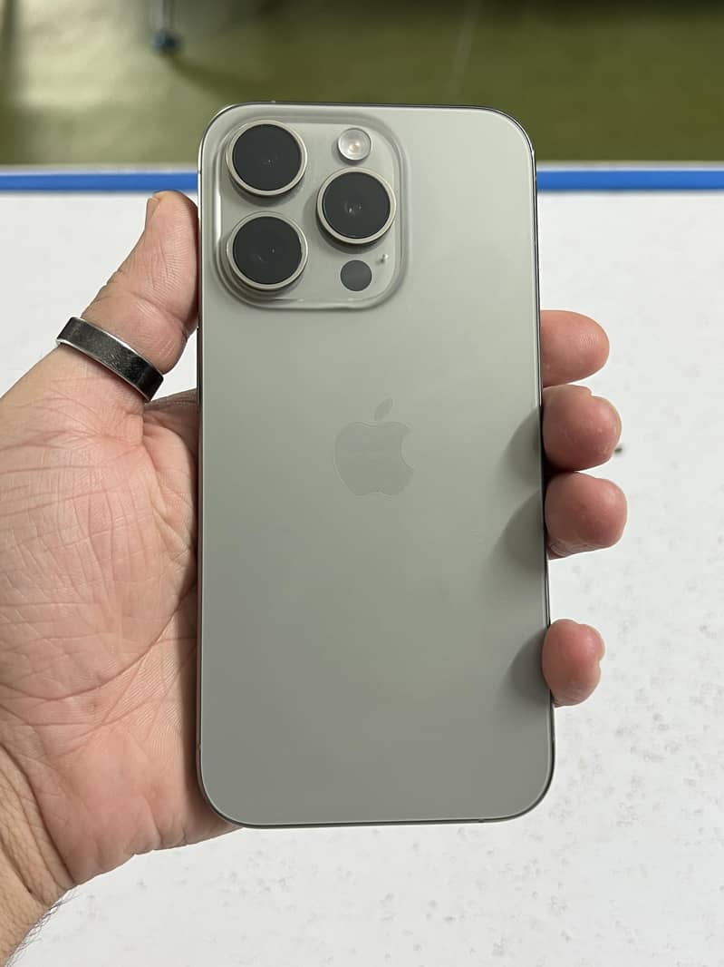 Iphone 15pro 6