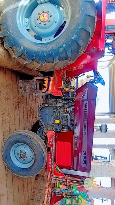 tractor with lavel